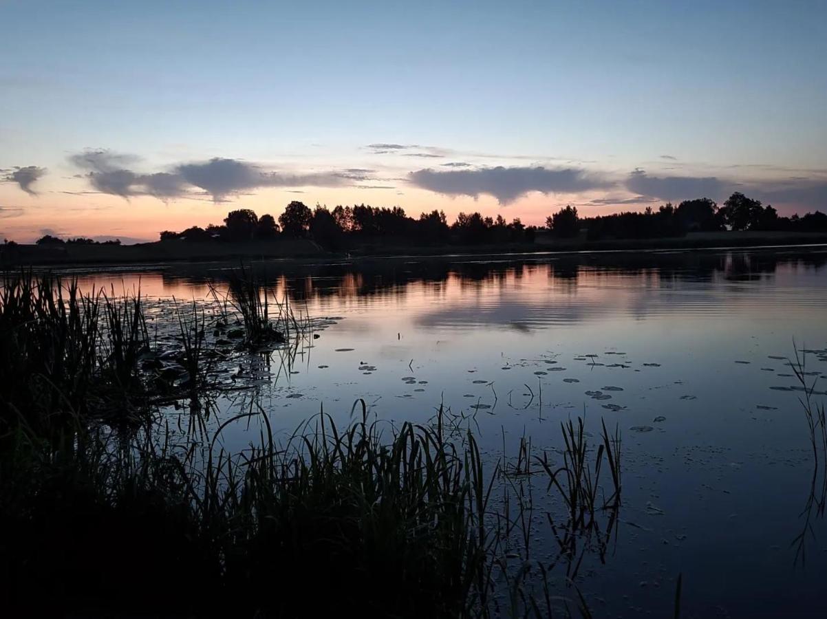 Hytte Na Wyspie -,,Roztoczanskie Morze" Kulikow Buitenkant foto